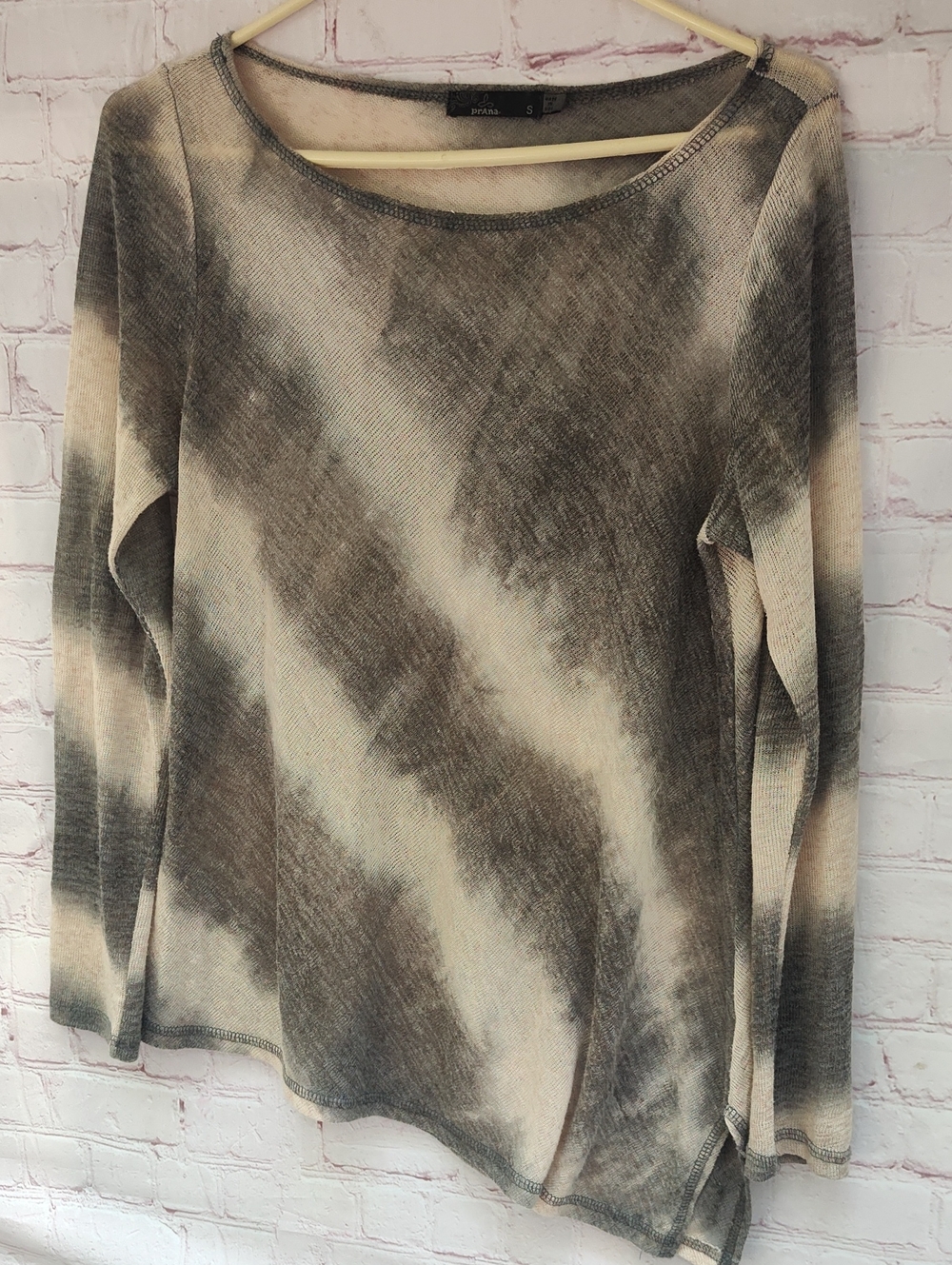 Prana long sleeve open Weave Round neck Tie Dye shirt, Small